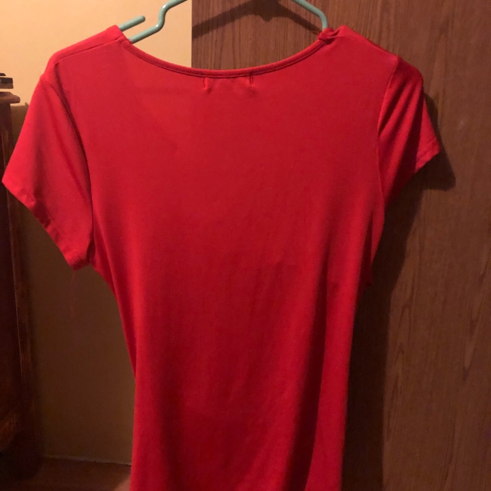 Large Ruffled Slimming Red Blouse - Picture 2 of 3